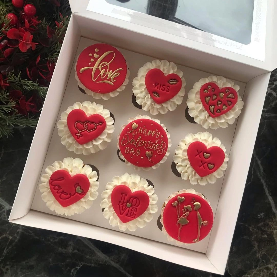 9’lu Pencereli Cupcake Kutusu