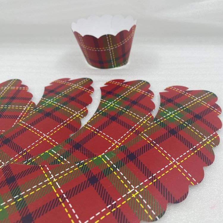 Yılbaşı Temalı Cupcake Kağıdı (20’li Paket)