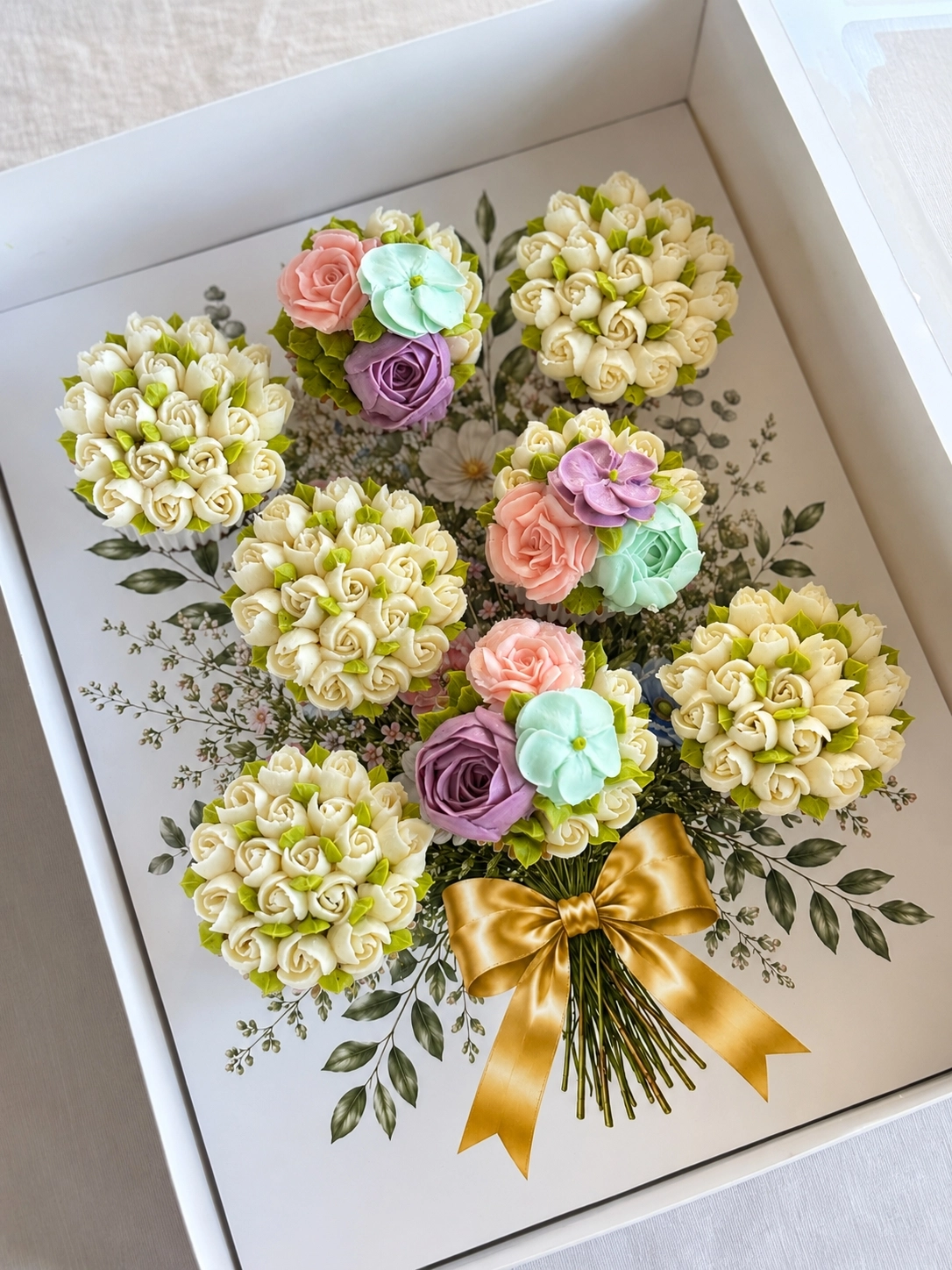 8’li Çiçek Cupcake Kutusu – Pencereli Cupcake Buketi Kutusu Beyaz