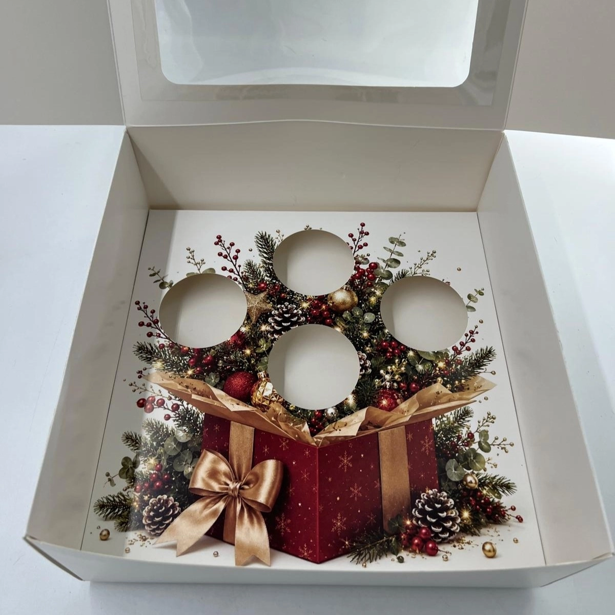 Hediye Kutusundan Fırlayan Cupcake’ler – 4’lü Cupcake Kutusu