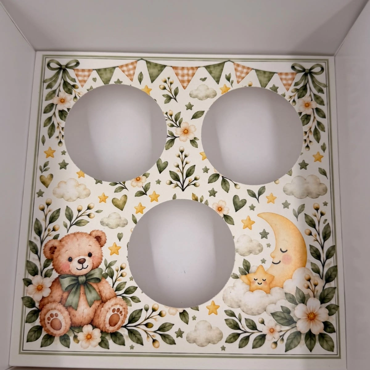 Hoşgeldin Bebek Temalı 3’lü Pencereli Cupcake Kutusu