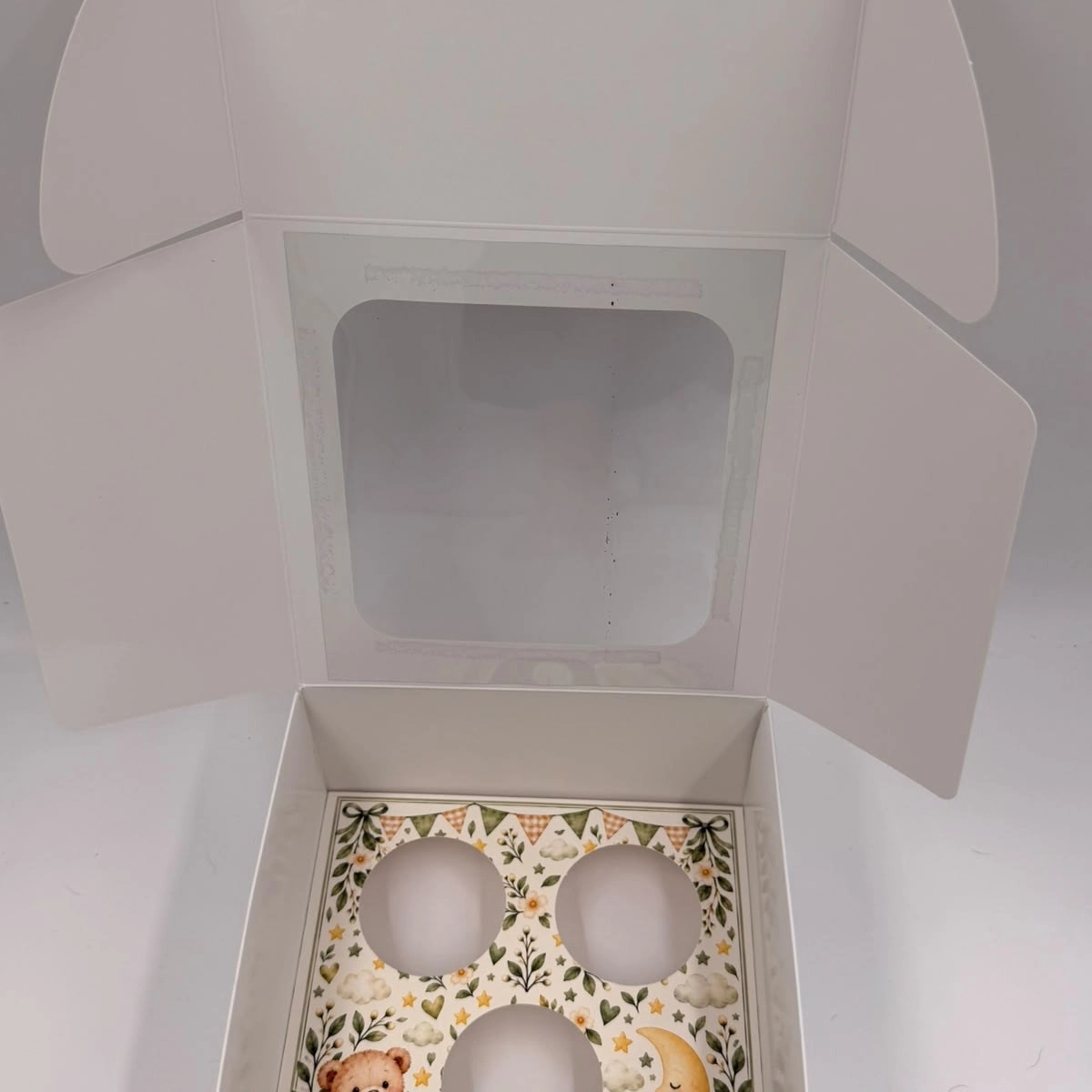 Hoşgeldin Bebek Temalı 3’lü Pencereli Cupcake Kutusu