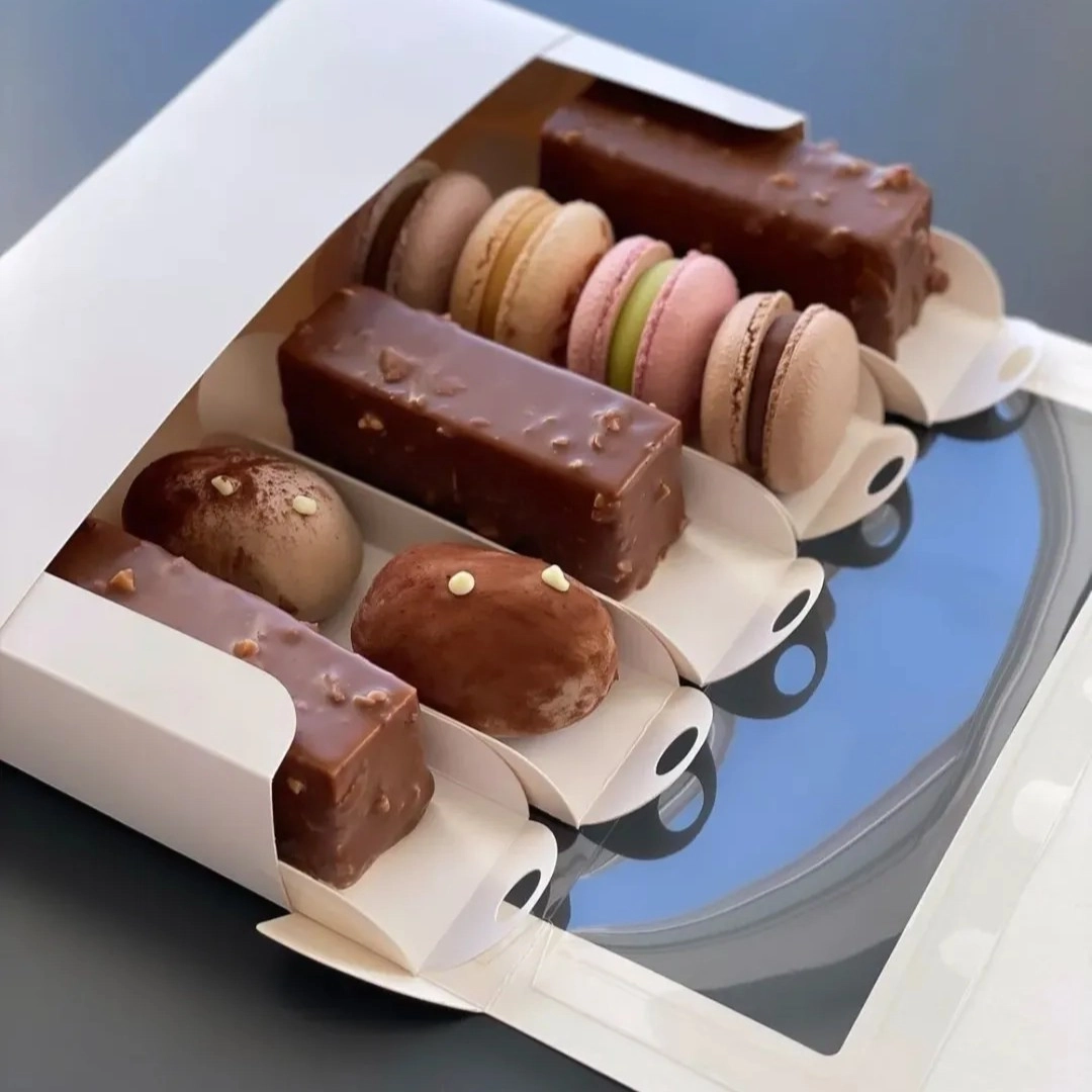 Pencereli 5 Bölmeli Magnum Kek ve Ekler Kutusu