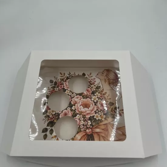 Çiçekli Kadın Desenli Cupcake Kutusu | 3’lü