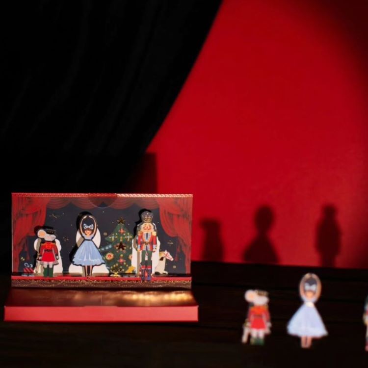 3 Boyutlu Fındıkkıran Tablet Çikolata Kutusu