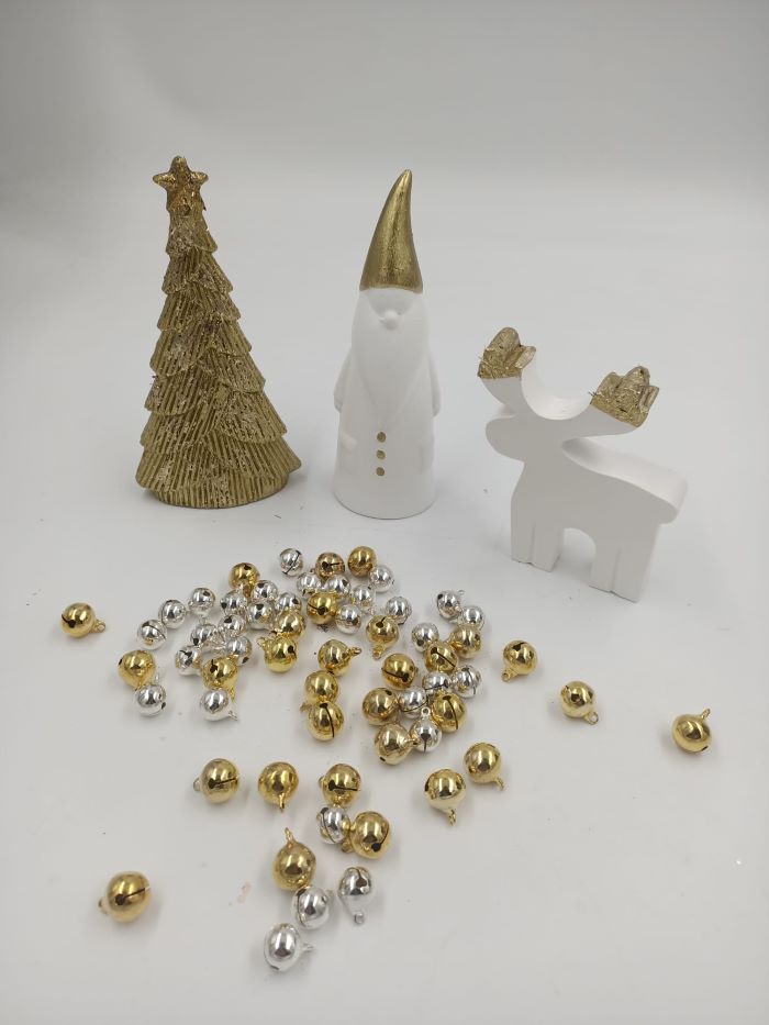 Gold ve Beyaz Yılbaşı Figürleri Biblo Seti 3’ lü