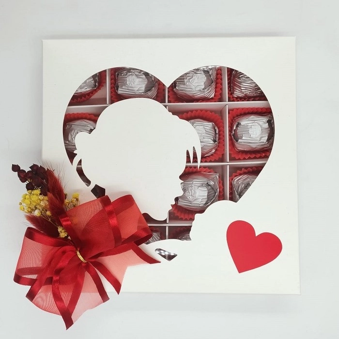 Karton, Pencereli ve Bölmeli Çikolata Kutuları